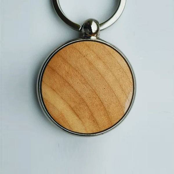 Alloy key chain with wooden parts